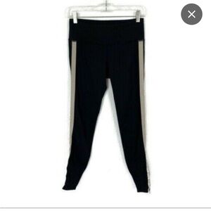 Athleta Black and White Athletic Leggings Size Medium